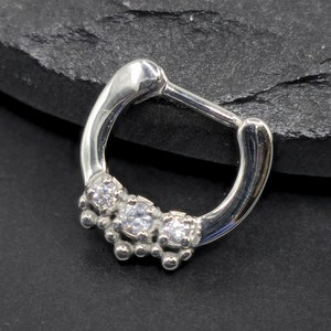 Clic articulé pour piercing au septum en acier chirurgical 316L blanc, solide, poli, CZ Gems