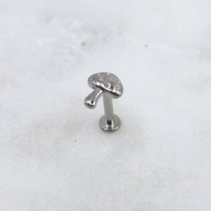 16g ASTM F136 Grade 23 Titanium Internal Thread Mushroom Witch Small Bottom Disc Tragus Helix Conch Cartilage Earring Labret Barbell