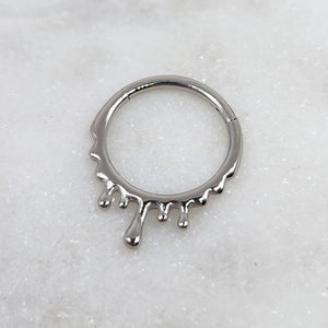 16g 8mm Blood Drip Hinged Segment Clicker Piercing Hoop Ring Solid Polished 316L Surgical Steel Septum Daith Helix