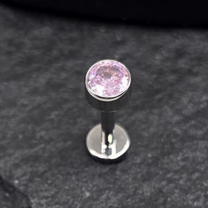 16g Titanio ASTM F136 Filettature Interne Rosa Rotondo Castone Gemma Medusa Trago Elica Conca Cartilagine Orecchino Labret Barbell