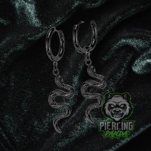 Pair of Snakes Dangling Solid Steel Hinged Segment Clicker Helix Earrings Cartilage Piercing Hoop Rings Halloween