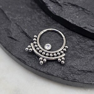 16g 8/10mm Implant Grade Titanium Bead Lined Hinged Segment Septum Helix Piercing Cartilage Daith Hoop Piercing Ring