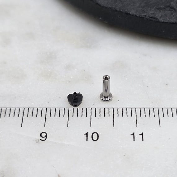 set piercing labret in acciaio chirurgico zirconia cz 12 - Germany