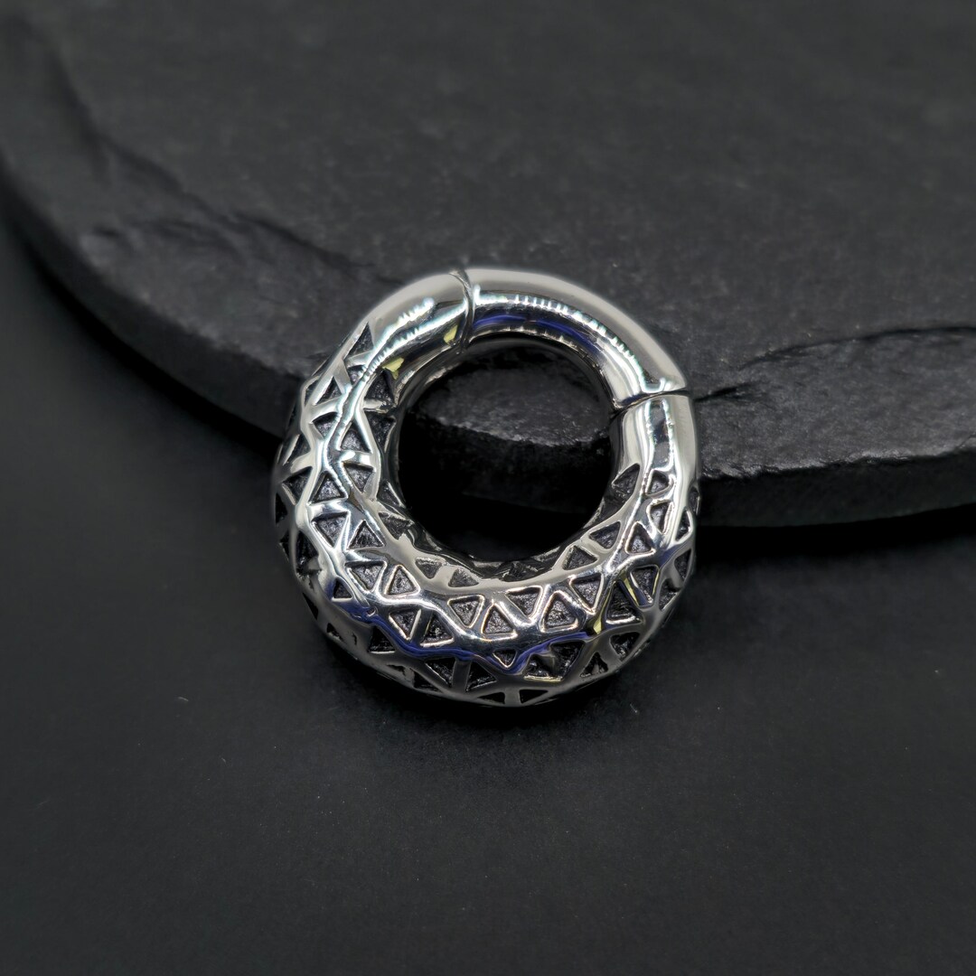 1x 6g (flare of 4g) Casted Solid Polished 316L Surgical Steel Hinged ...