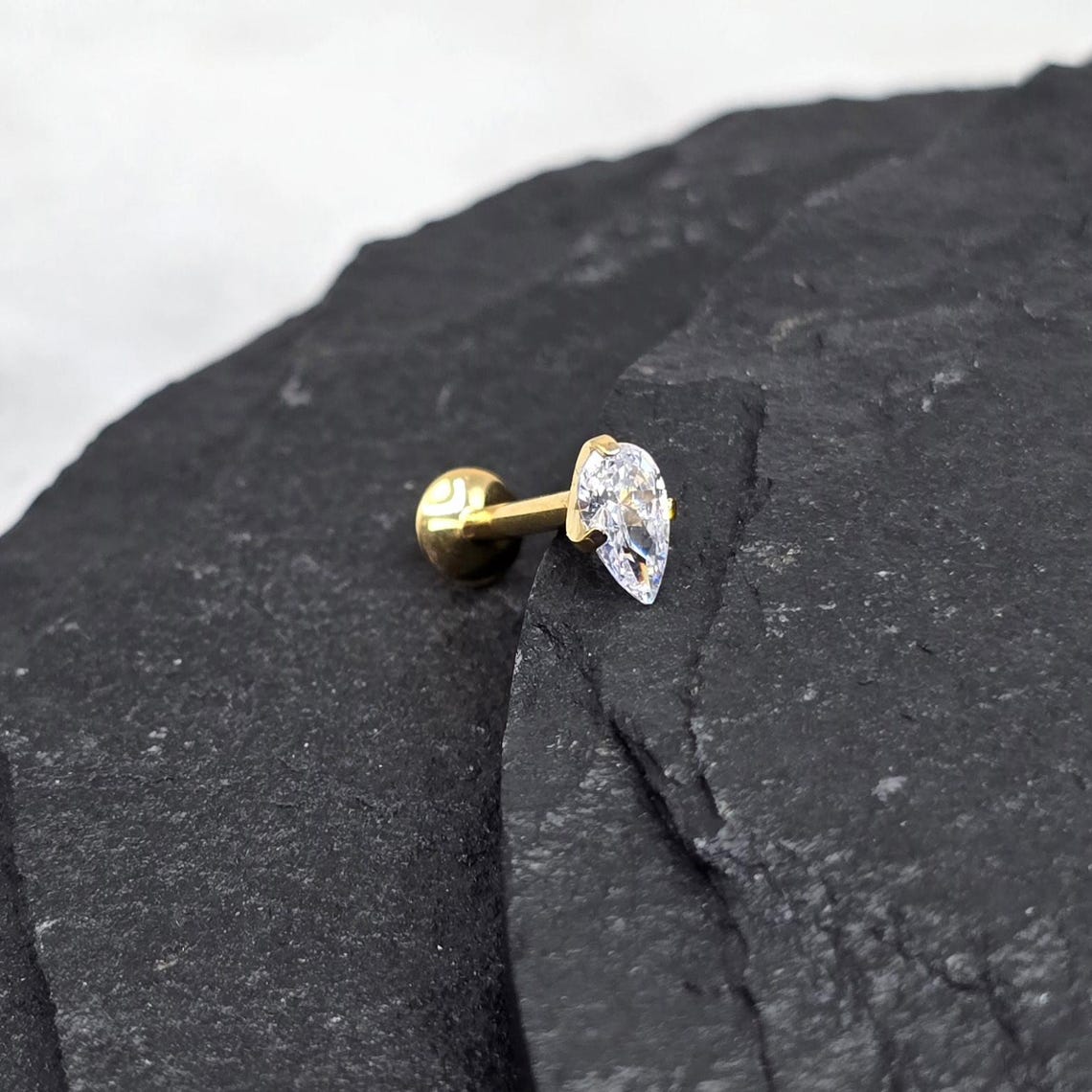 16g ASTM F136 Titanium Internal Thread Gold PVD Pear Teardrop White CZ ...