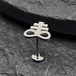 Internally Threaded Small Cross Implant Grade Titanium Labret Internally Threaded Small Cross Implant Grade Titanium Labret