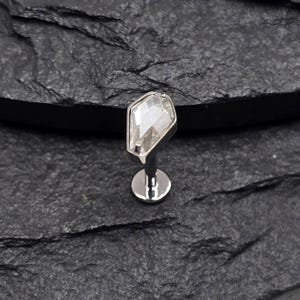 16g Titanium ASTM F136 Internal Thread White CZ Coffin Top Piercing Conch Flat Cartilage Helix Labret Monroe