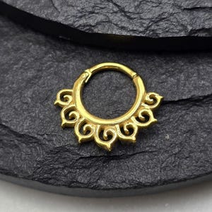 16g Polido Sólido 316L Aço Cirúrgico PVD Dourado Segmento Articulado Clicker Hélice Cartilagem Septo Daith Piercing Anel de Argola