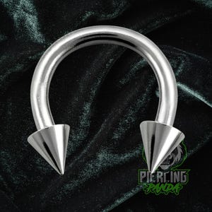 1x 10g Spikes Horseshoe Ring Gauges Sólido Aço Cirúrgico 316L Rosca Interna Argola Septo Hélix Piercing Corpo Joias Argola Plugs