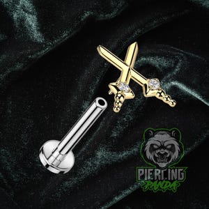 Titanium ASTM F136 Draadloos dubbel gekruiste zwaarden dolken top piercing sieraden schelp plat kraakbeen helix labret