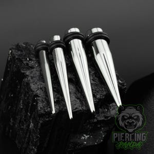 4pc Value Pack Taper Gauging Up 1 Each Size (4g, 2g, 0g, 00g) Solid Polished 316L Surgical Steel Black Silicone O Rings