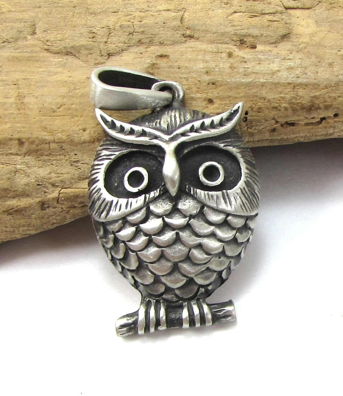 Owl Pendant, 32x31mm Owl Pendant, Item 448p