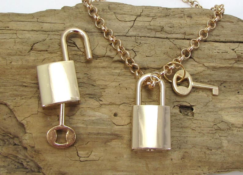 5mm Gold Soldered Rolo Chain with Matching Heart Clasp Item 1444n Padlock Necklace Working Lock 33x16mm Gold Padlock with 22x12mm Key