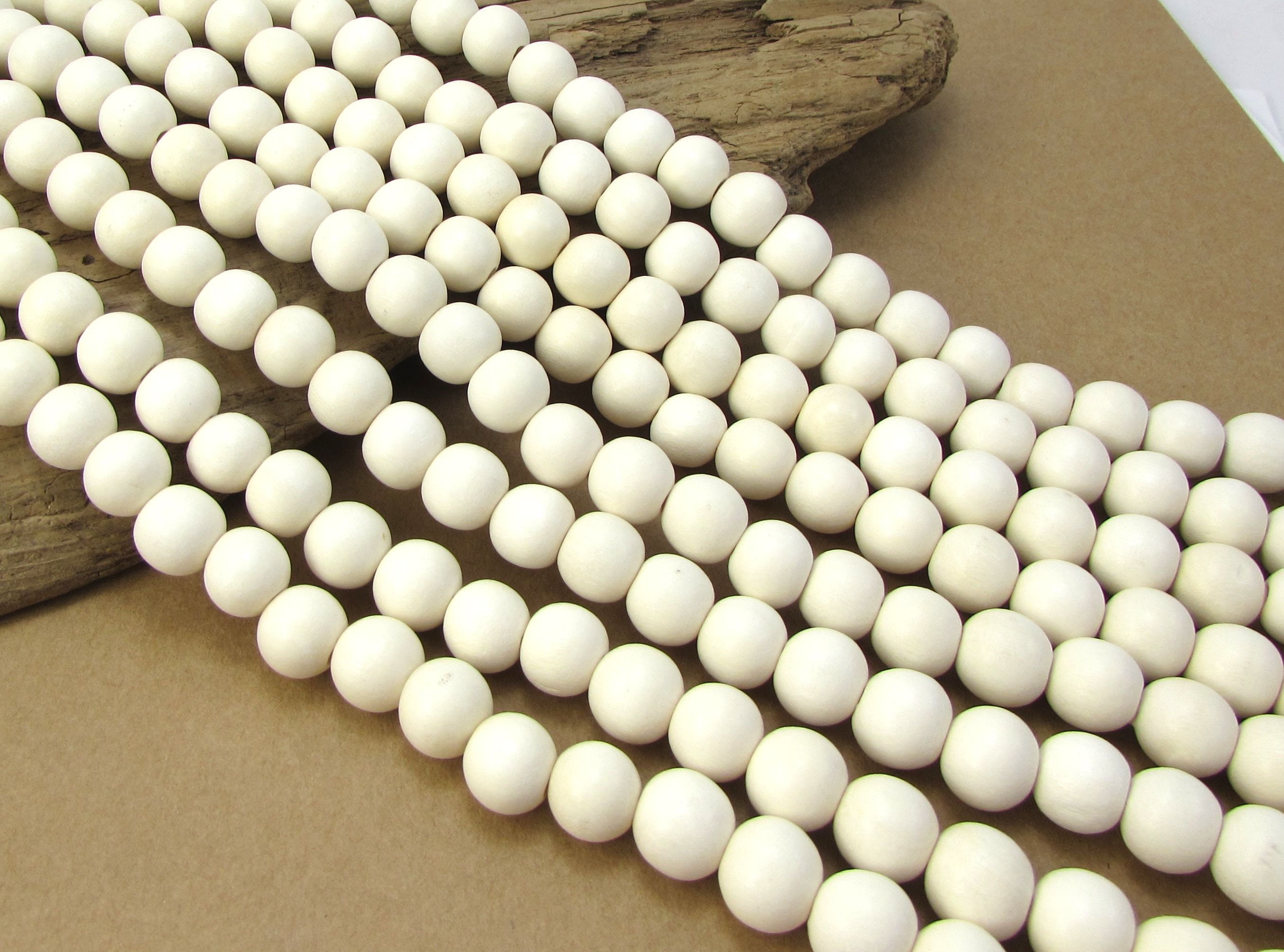7mm White Round Wood Beads, Natural Wood Dyed Beads 50 Pcs / WBR7