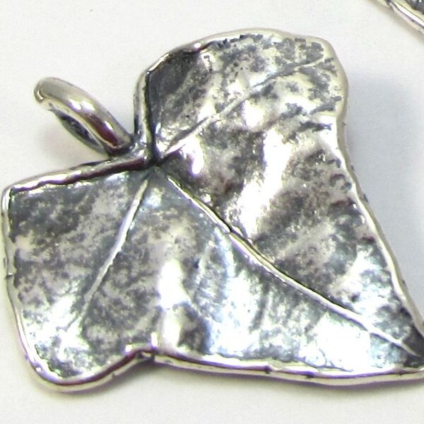 Ivy Leaf Pendant, 36x31mm Antique Silver Leaf Pendant, Jewelry Supplies, Item 407p