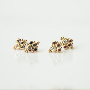 14k Solid Gold Cluster Ohrringe, Smaragd Rubin Saphir Türkis CZ Ohrstecker, Multi Stein