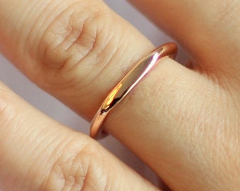 14 K Wedding Band  Ring/ Unisex/ Minimalist Solid Gold Ring