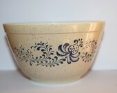 Vintage Pyrex Speckled Tan with Blue Homestead Print 1 1 2 Pint Mixing Bowl