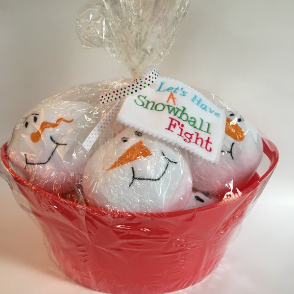 Indoor snowball fight set