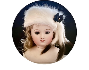 Toque & Capelet with Ermine tails and fur trim - Antique Doll Clothes Accessories Pattern. Fits 15-17in