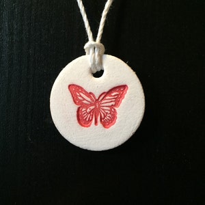 Aromatherapy Diffuser Necklace with Butterfly, Gifts for Kids, Essential Oils