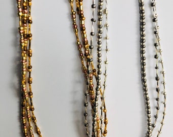 Colares de contas em camadas. Prata ou Ouro. Presente de namorada. Enchedor de estoque. Presentes de joias