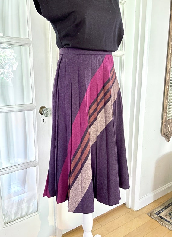 1960s Purple Striped Pleated Skirt. - image 3