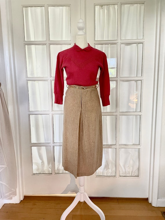 1950s Tan wool skirt. Small