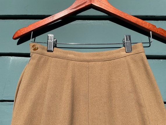 1950s Tan wool skirt. Small - image 5