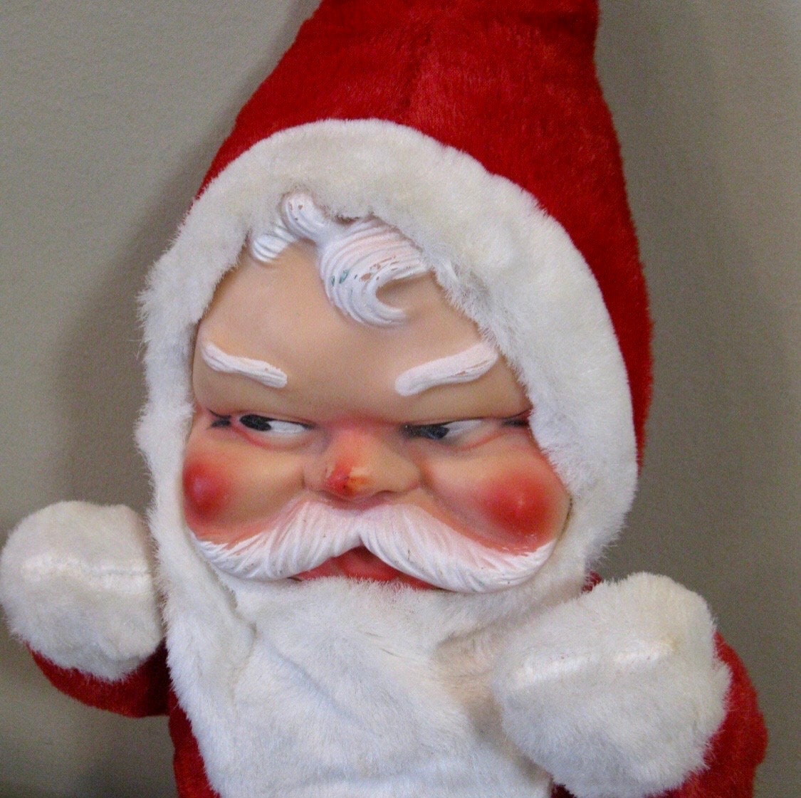 Plush Rubber Face Santa -MUSICAL -plays 