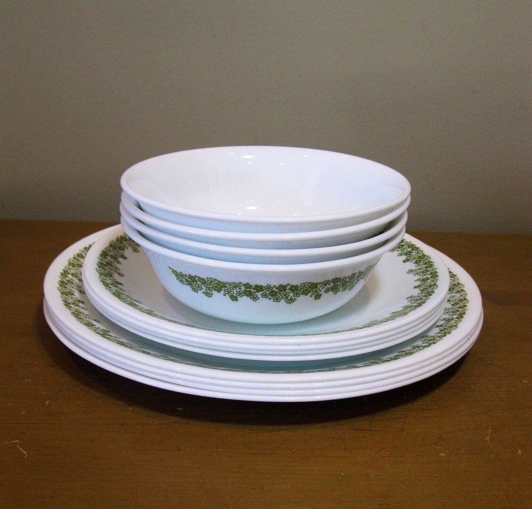 SPRING BLOSSOM Corelle Crazy Daisy 12 Piece Set 4 Each Dinner Plates