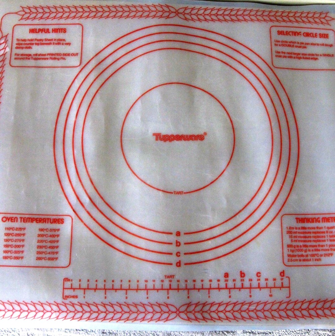 Tupperware Baking Mat TUPPERWARE Pastry Sheet -baking Mat -pie Crust Guide -22