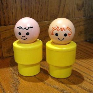 1974 FISHER PRICE Jumbo Little People- Fisher Price playset replacement parts -Fisher Price Chunky Little People Boy & Girl -preowned
