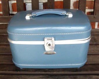 Vintage Maximillian train case -SLATE BLUE Fiber Glass reinforced cosmetic makeup-overnight case -1960s/ 70s retro luggage -preowned