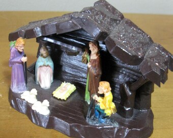 1960s Miniature Nativity set -7 figures -kitsch Christmas decor -plastic -2 3/4" H -mid century -retro holiday decor -Hong Kong- preowned