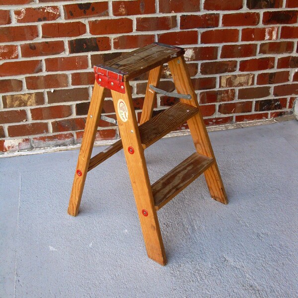 VTG wooden step ladder -step stool -folding ladder -plant stand- primitive -distressed -photo prop -wood step ladder- porch -farmhouse