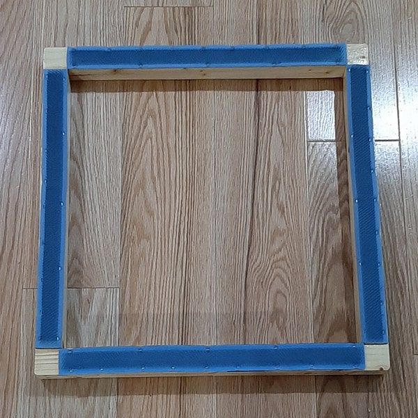 WOODEN FRAME with Gripper Strip for rug hooking / punch needle 15"x 15" Pine, Smooth Clear Finish