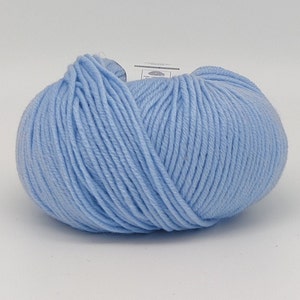 Wool #810 Knitting yarn 100% Australian Merino Wool spun in Italy, 1 oz.3/4 ( 50 g), 131 yards (120 m) Golden Fleece Prato