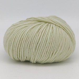 Wool # 805 Knitting yarn 100% Australian Merino Wool spun in Italy, 1 oz.3/4 ( 50 g), 131 yards (120 m) Golden Fleece Prato
