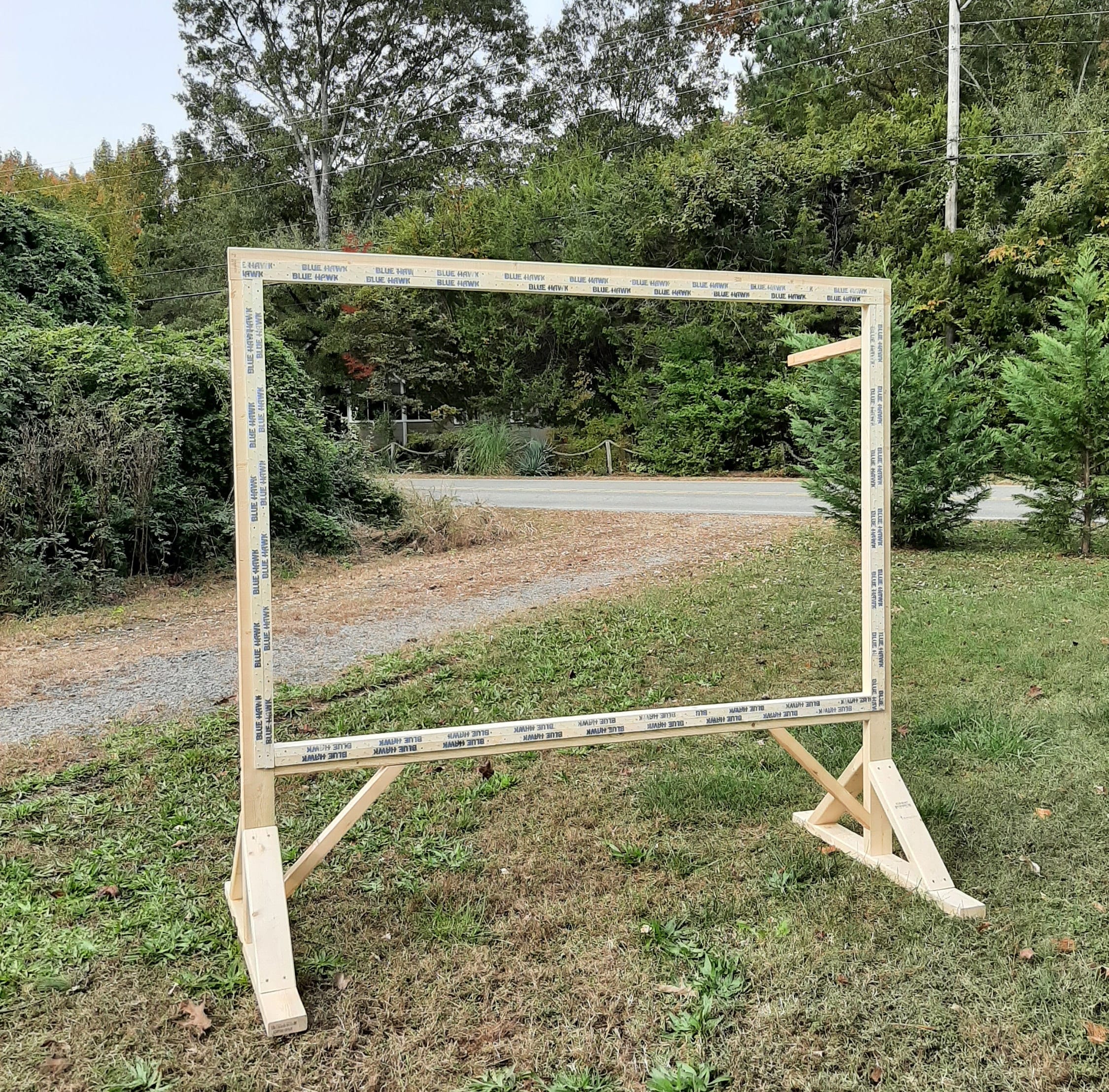 Wooden Free-Standing Frame for Rug Tufting 72 x 72