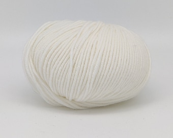 Wool #800 Knitting yarn 100% Australian Merino Wool spun in Italy, 1 oz.3/4 ( 50 g), 131 yards (120 m) Golden Fleece Prato