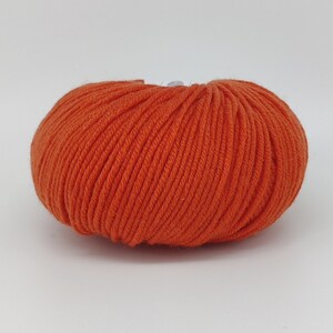 Wool # 816 Knitting yarn 100% Australian Merino Wool spun in Italy, 1 oz.3/4 ( 50 g), 131 yards (120 m) Golden Fleece Prato