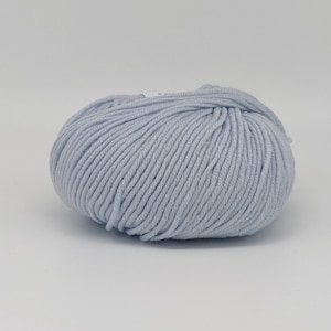 Wool #804 Knitting yarn 100% Australian Merino Wool spun in Italy, 1 oz.3/4 ( 50 g), 131 yards (120 m) Golden Fleece Prato