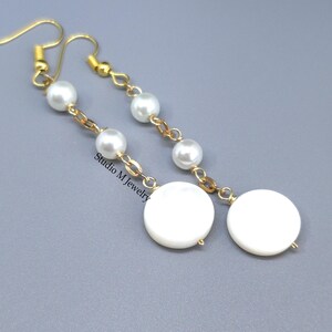 Weiße Muschel Ohrringe, weiße Perle Ball Link Ohrringe, Hochzeitsschmuck, Weihnachtsohrringe, Perlmutt Muschel Schmuck (E982)