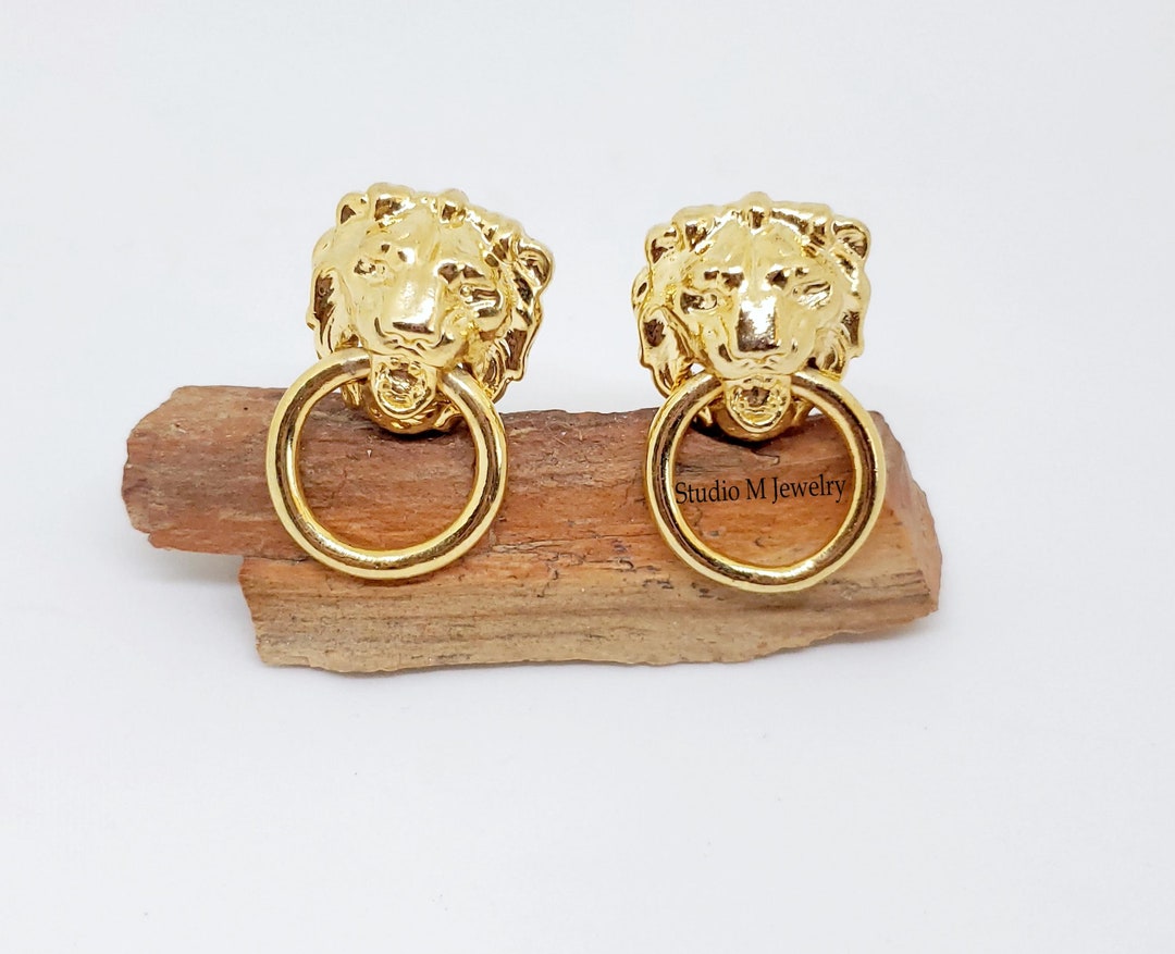 Vintage Lion Golden Knocker Clip On Earrings