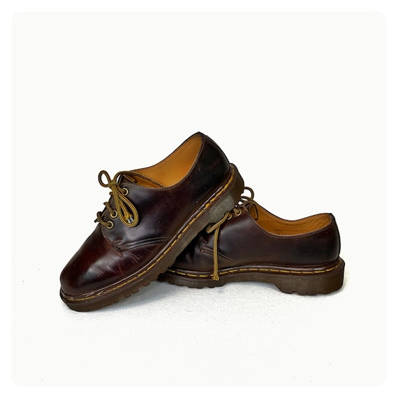 DR. MARTENS Shoes Women's us 8 Men's us 7 Vintage