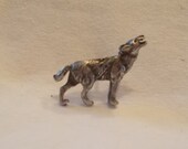 Vintage WOLF Pin Detailed Harley Rider Mens Biker Jewelry Brooch Lapel Hat Jacket Pin Cowboy Motorcycle Accessorie Native American Animal