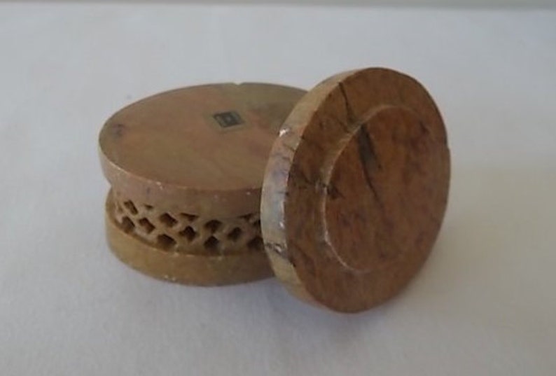 Vintage~Hand Carved~Stone~Trinket~Ring~Box~Jewelry Box~Inlaid~MOP~BRASS~Womans~Gift