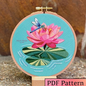 Patrón de bordado a mano en PDF con guía paso a paso y tutoriales de puntadas. Nenúfar, agua y flor de loto, colorido, turquesa, naturaleza.