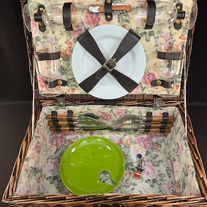 Large Picnic Basket Complete with All You Need for a Great Outing, Basket is full with Plenty of Room for Your Lunch or Dinner, Large Basket